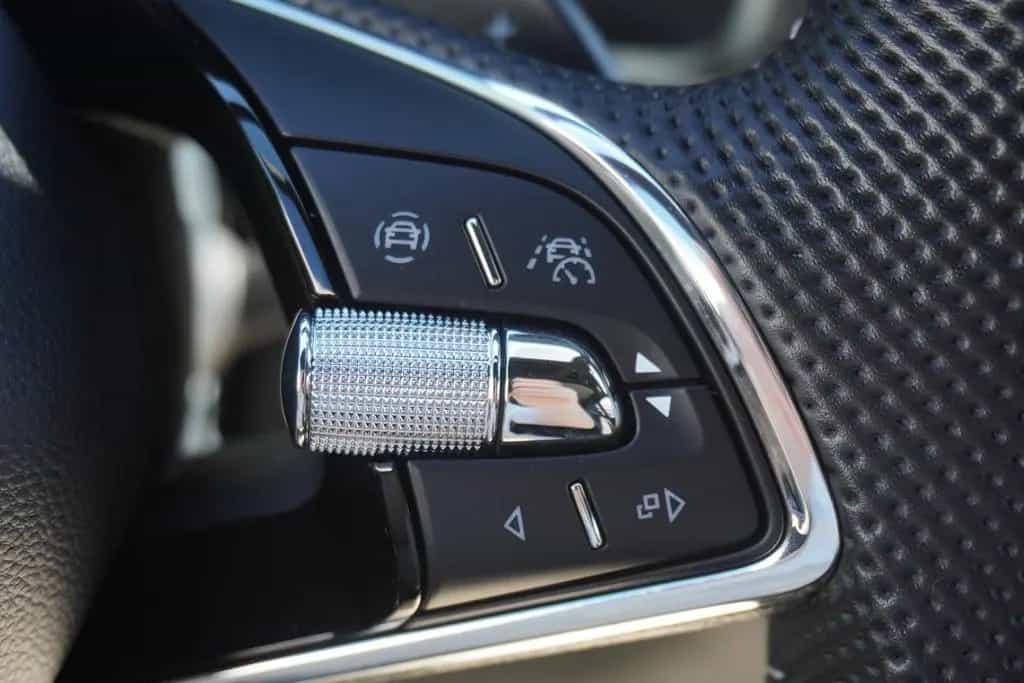 Skoda Kodiaq 2.0 Sportline 4x4 ACC DCC 360° AHK LED 08/2020-photo-25