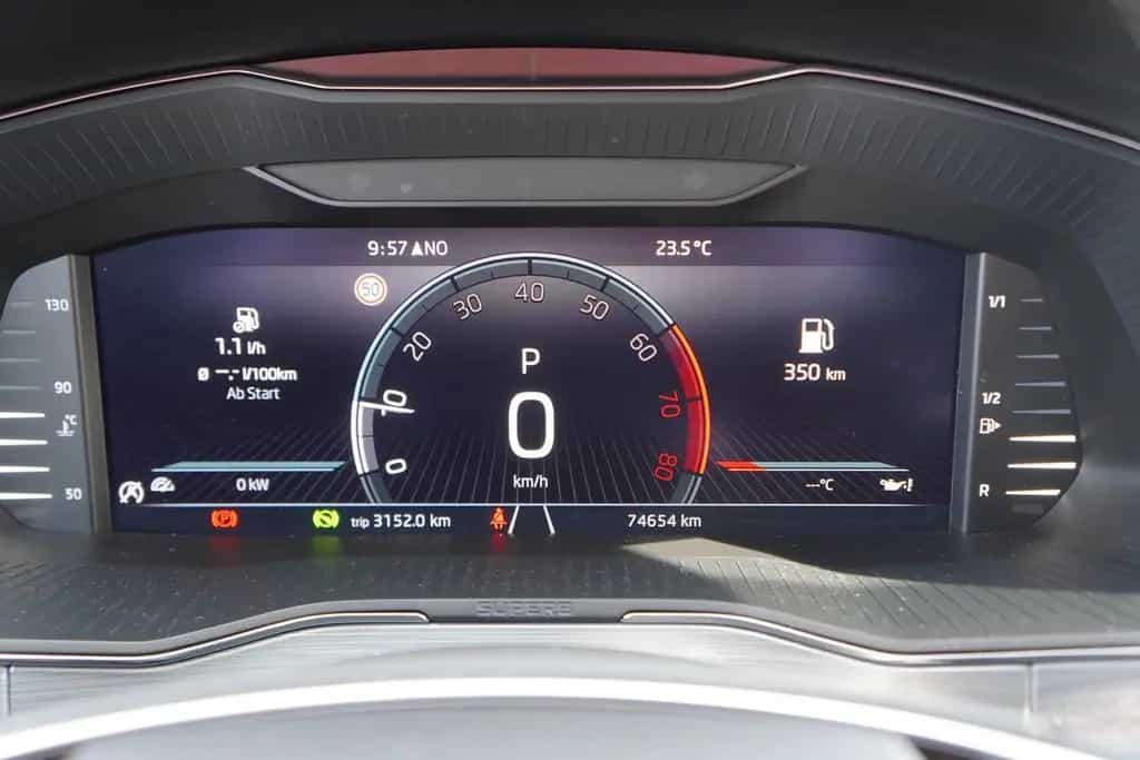 Skoda Superb Combi 1.5 TSI DSG Ambition LED SmartLink 10/2022-photo-25