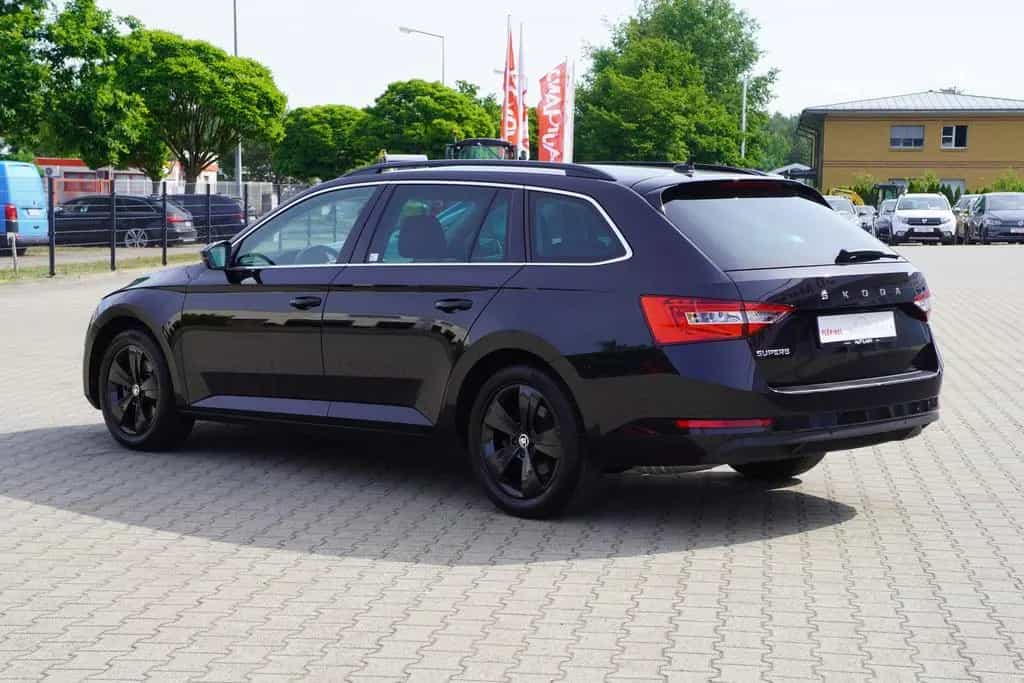 Skoda Superb Combi 1.5 TSI DSG Ambition LED SmartLink 10/2022-photo-3