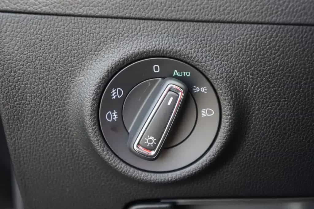 Skoda Superb Combi 1.5 TSI DSG Ambition LED SmartLink 10/2022-photo-33
