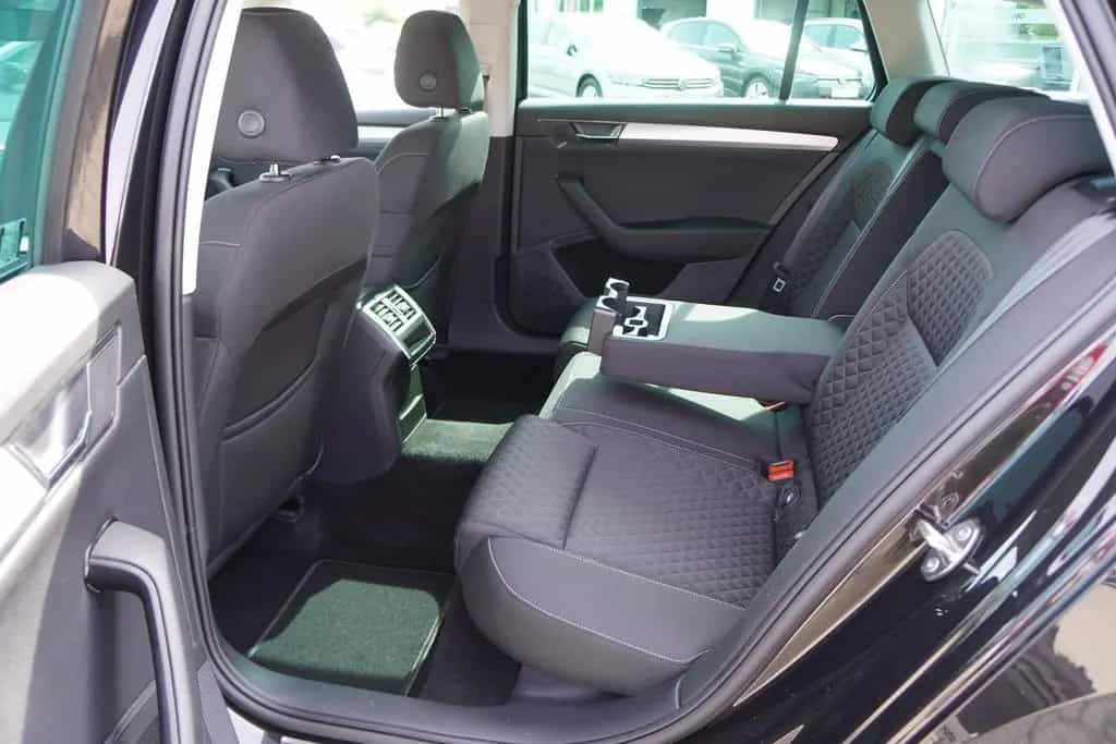 Skoda Superb Combi 1.5 TSI DSG Ambition LED SmartLink 10/2022-photo-35