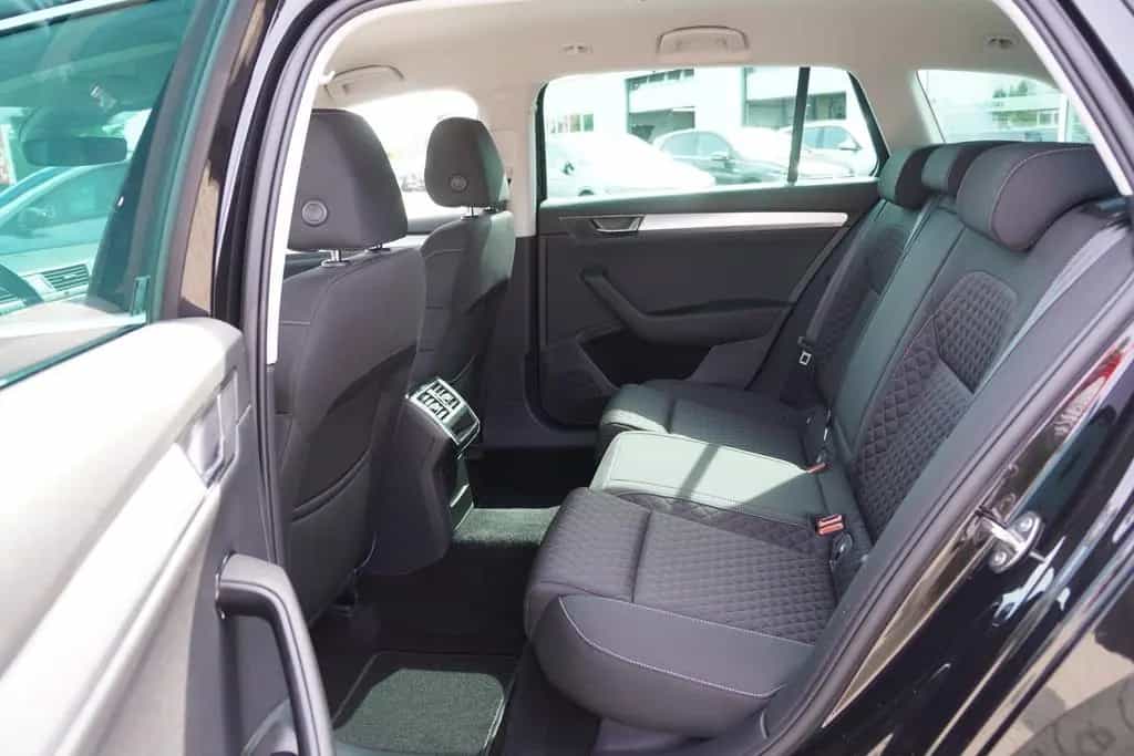 Skoda Superb Combi 1.5 TSI DSG Ambition LED SmartLink 10/2022-photo-36