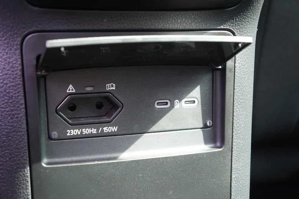 Skoda Superb Combi 1.5 TSI DSG Ambition LED SmartLink 10/2022-photo-37