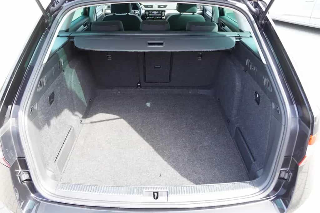 Skoda Superb Combi 1.5 TSI DSG Ambition LED SmartLink 10/2022-photo-39