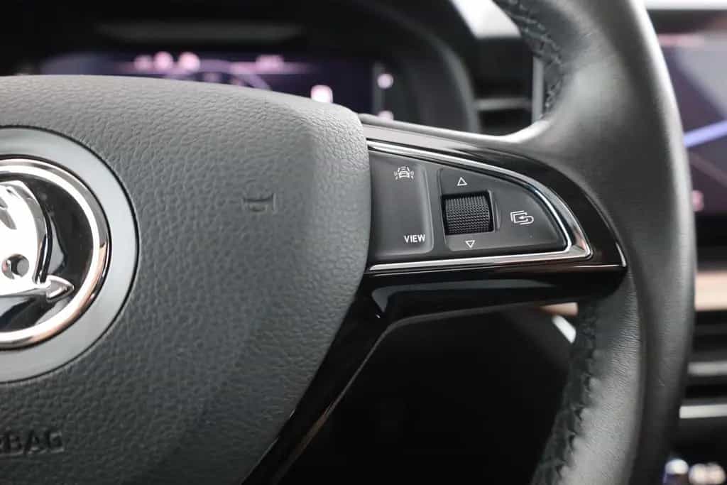 Skoda Kamiq 1.5 TSI DSG Style LED Navi Kamera PDC AHK 03/2020-photo-16