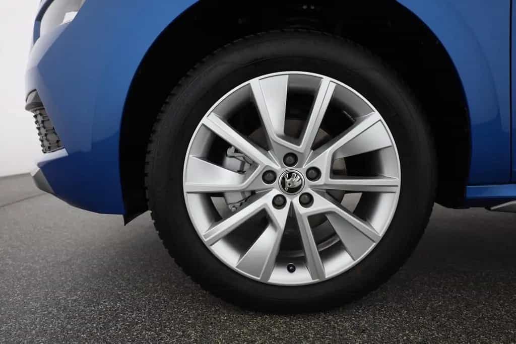 Skoda Kamiq 1.5 TSI DSG Style LED Navi Kamera PDC AHK 03/2020-photo-30