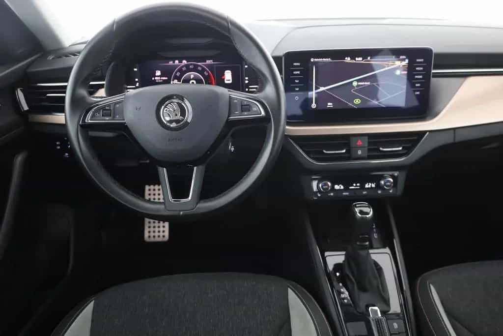 Skoda Kamiq 1.5 TSI DSG Style LED Navi Kamera PDC AHK 03/2020-photo-9