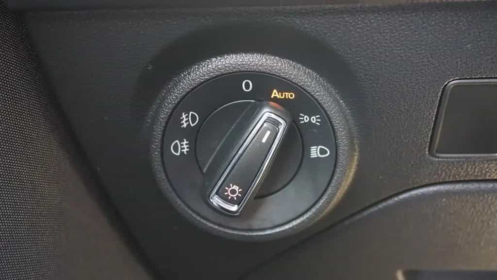 Seat Leon ST 1.5 TSI FR ACC DCC VC LED Navi SHZ Kam 12/2019-photo-18