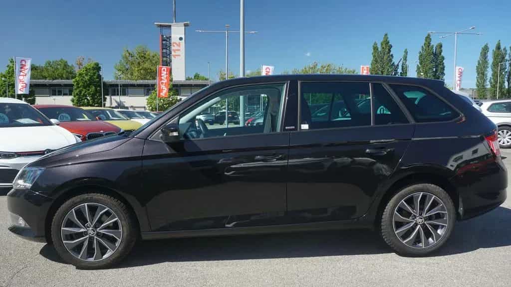 Skoda Fabia Combi 1.2 Joy Navi SmartLink Sitzheizung 10/2016-photo-2