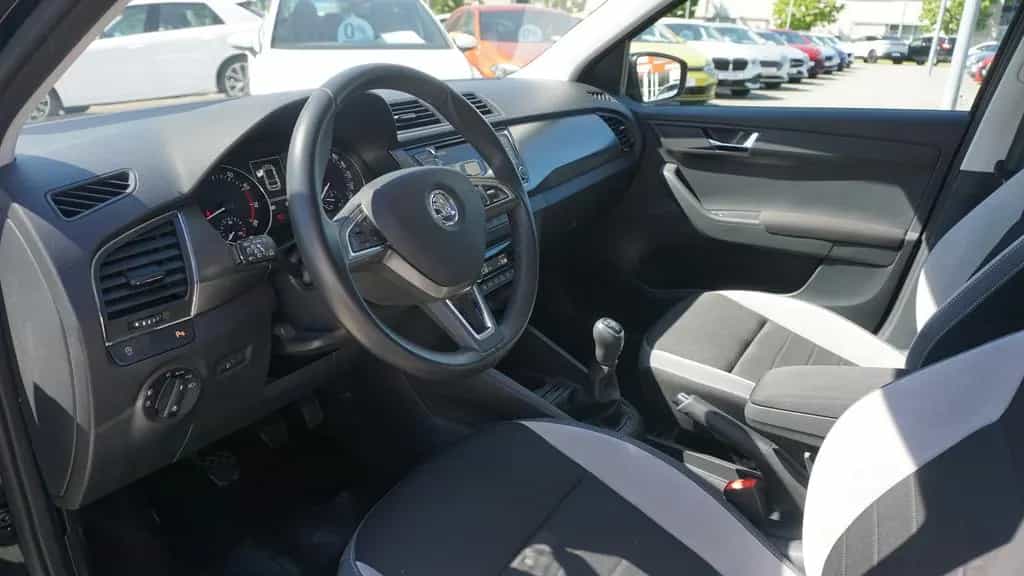 Skoda Fabia Combi 1.2 Joy Navi SmartLink Sitzheizung 10/2016-photo-25