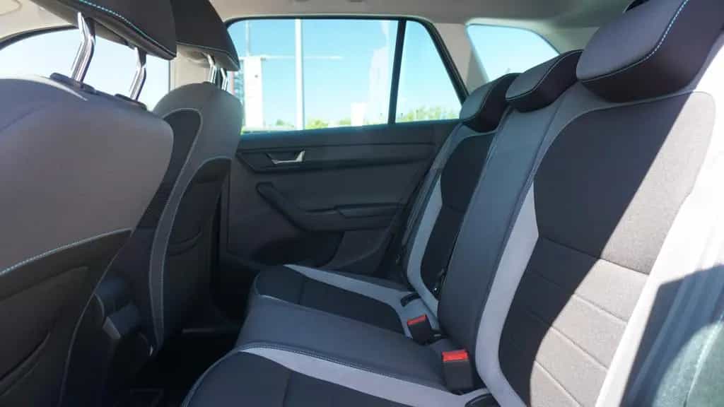 Skoda Fabia Combi 1.2 Joy Navi SmartLink Sitzheizung 10/2016-photo-27