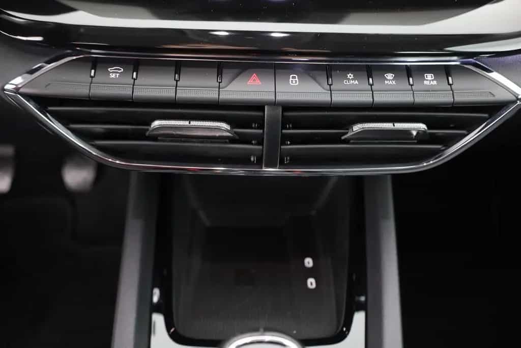 Skoda Octavia 1.5 TSI Style LED Navi Sitzheizung PDC 09/2022-photo-11