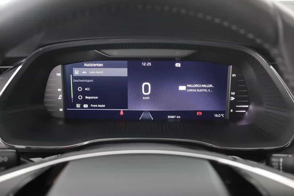 Skoda Octavia 1.5 TSI Style LED Navi Sitzheizung PDC 09/2022-photo-16