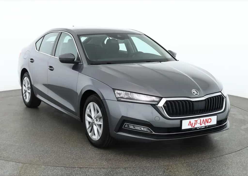 Skoda Octavia 1.5 TSI Style LED Navi Sitzheizung PDC 09/2022-photo-6