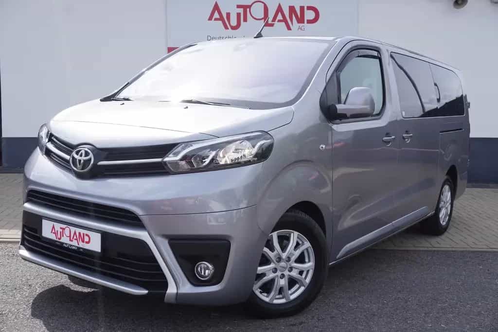 Toyota Proace (Verso) Proace Verso 2.0 D-4D L2 Kamera DAB Touchscreen 11/2022-photo-1