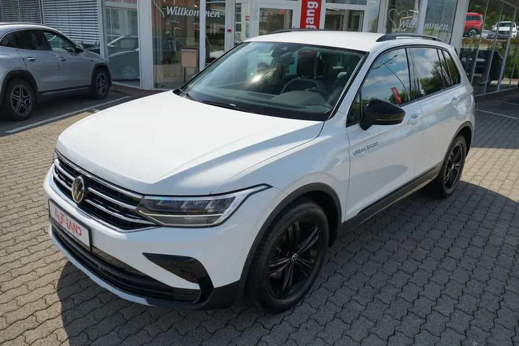 Volkswagen Tiguan 1.5 TSI Urban Sport LED ACC Kamera AHK 07/2022-photo-8