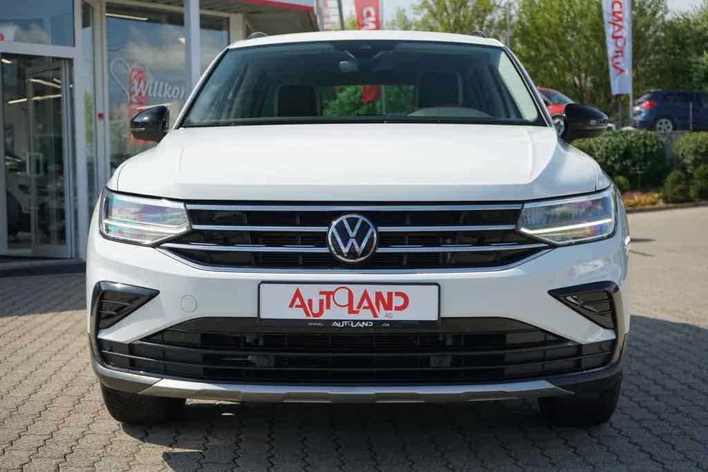 Volkswagen Tiguan 1.5 TSI Urban Sport LED ACC Kamera AHK 07/2022-photo-9