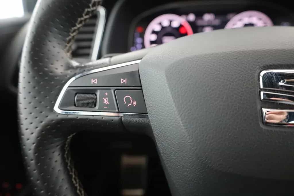 Seat Leon ST 2.0 TSI DSG Cupra 300 4Drive LED Navi 03/2018-photo-15