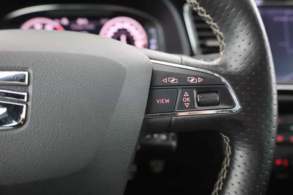 Seat Leon ST 2.0 TSI DSG Cupra 300 4Drive LED Navi 03/2018-photo-16