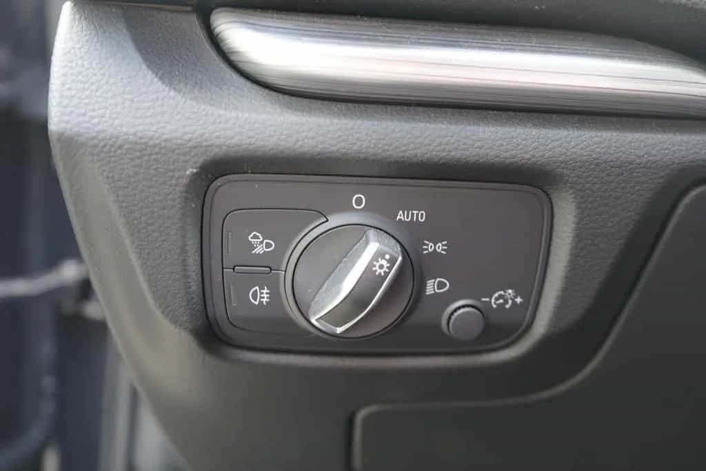 Audi A3 1.5 TSI S tronic sport NAVI SHZ AAC PDC Xenon 07/2017-photo-20