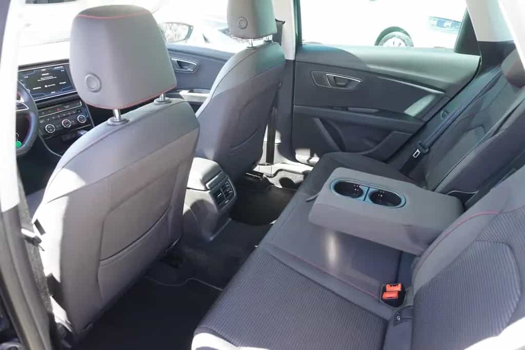 Seat Leon ST 1.5 FR DSG LED Navi Schiebedach Kamera 06/2019-photo-11
