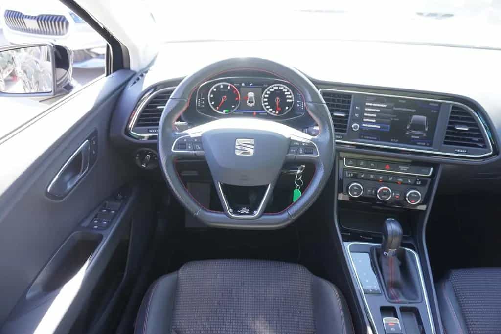 Seat Leon ST 1.5 FR DSG LED Navi Schiebedach Kamera 06/2019-photo-21