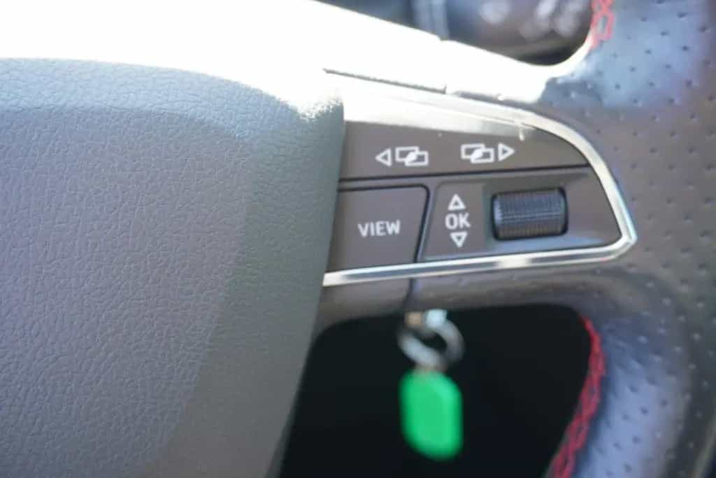 Seat Leon ST 1.5 FR DSG LED Navi Schiebedach Kamera 06/2019-photo-27