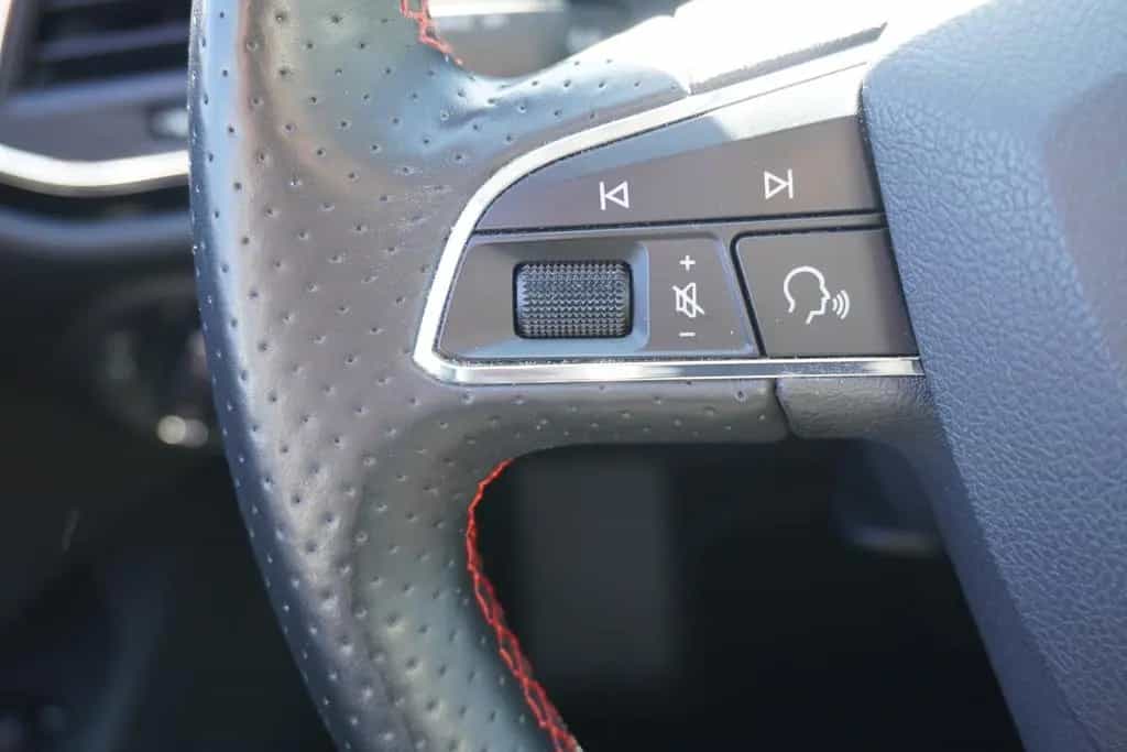 Seat Leon ST 1.5 FR DSG LED Navi Schiebedach Kamera 06/2019-photo-28