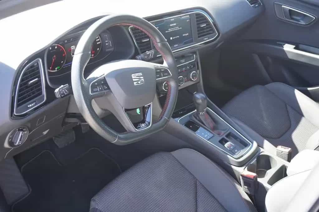 Seat Leon ST 1.5 FR DSG LED Navi Schiebedach Kamera 06/2019-photo-9