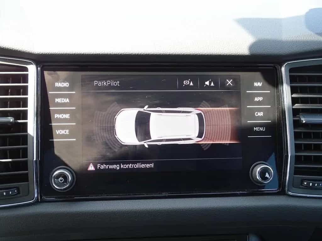 Skoda Kodiaq 2.0 TSI Ambition 4x4 DSG Navi LED AHK PDC 07/2018-photo-12