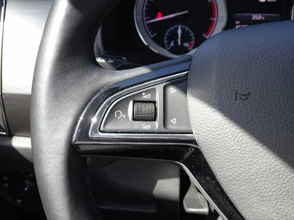 Skoda Kodiaq 2.0 TSI Ambition 4x4 DSG Navi LED AHK PDC 07/2018-photo-18