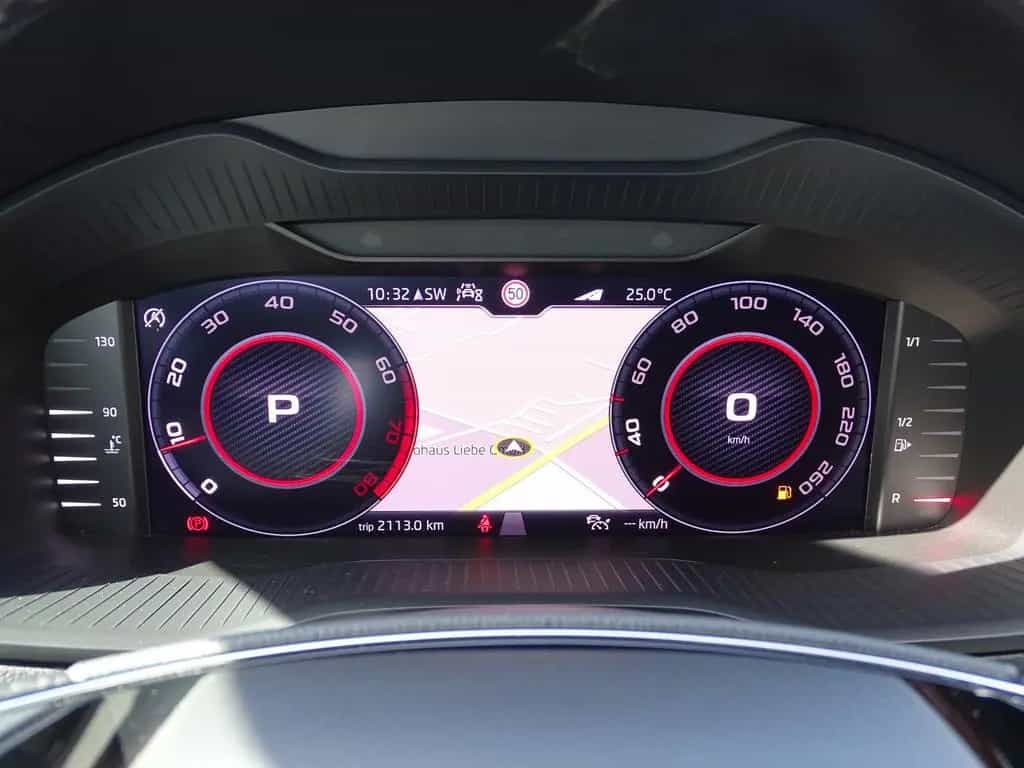 Skoda Karoq 2.0 Sportline 4x4 LED ACC DCC Kamera AHK 11/2020-photo-21