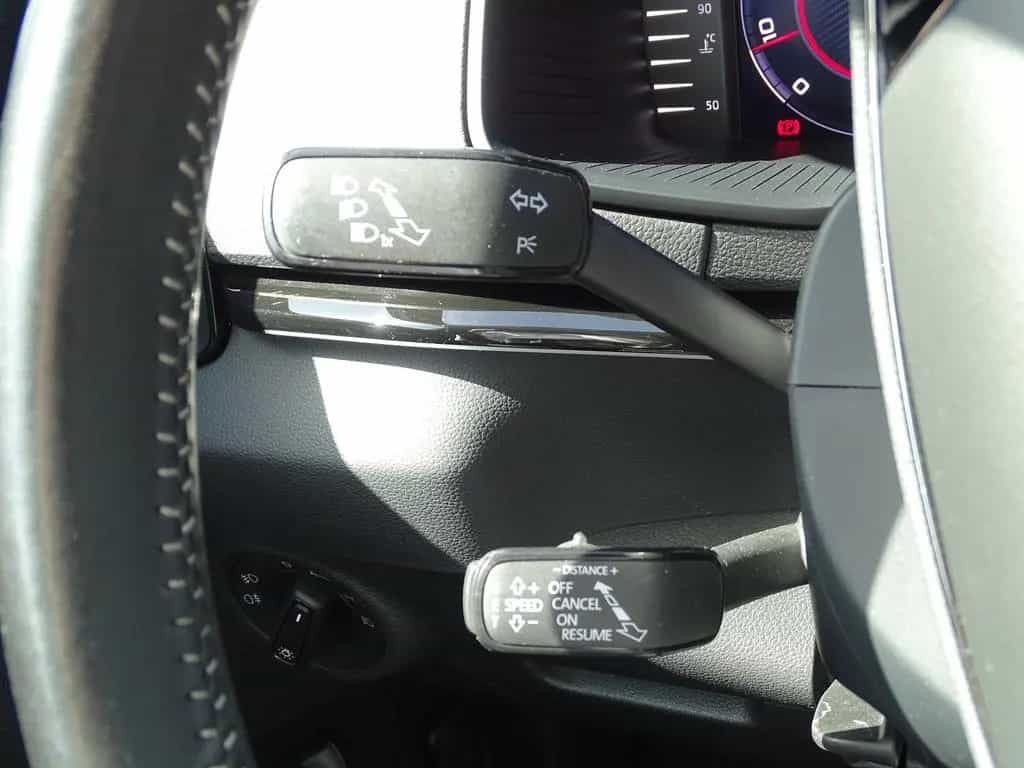 Skoda Karoq 2.0 Sportline 4x4 LED ACC DCC Kamera AHK 11/2020-photo-22