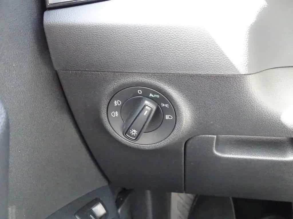 Skoda Karoq 2.0 Sportline 4x4 LED ACC DCC Kamera AHK 11/2020-photo-24
