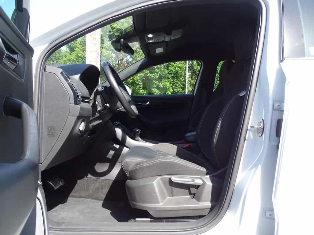 Skoda Karoq 2.0 Sportline 4x4 LED ACC DCC Kamera AHK 11/2020-photo-7