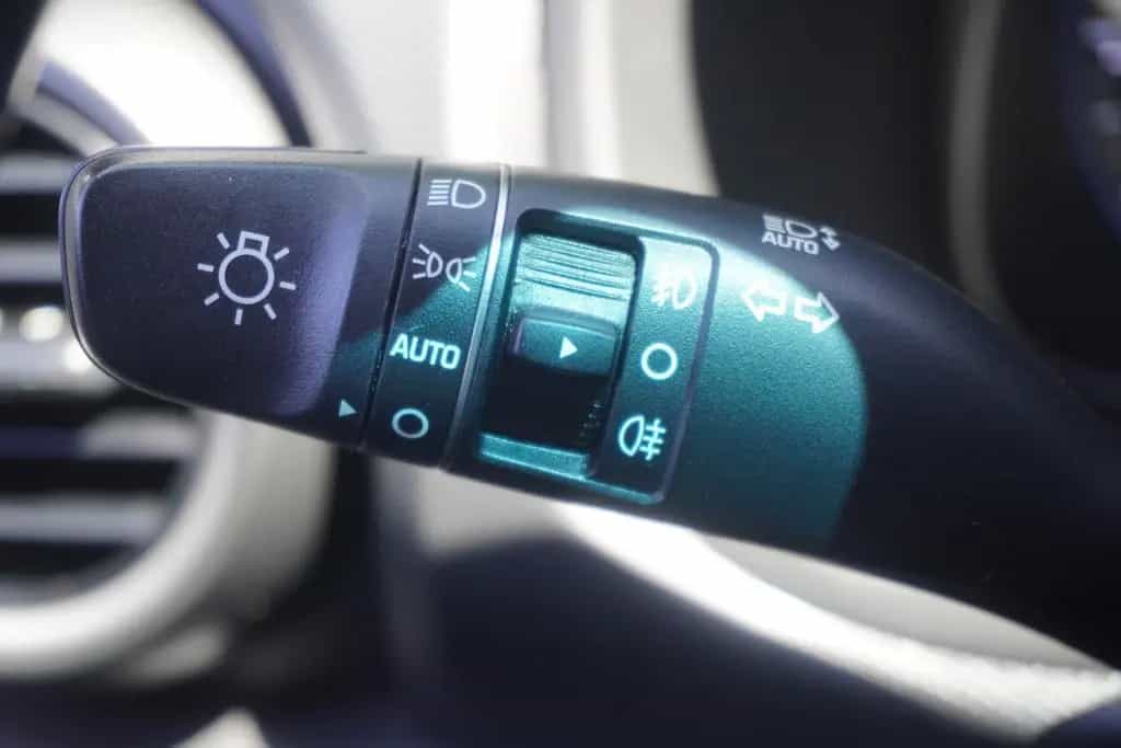 Hyundai KONA 1.0 T-GDI Trend LED Kamera AHK SHZ 05/2018-photo-15