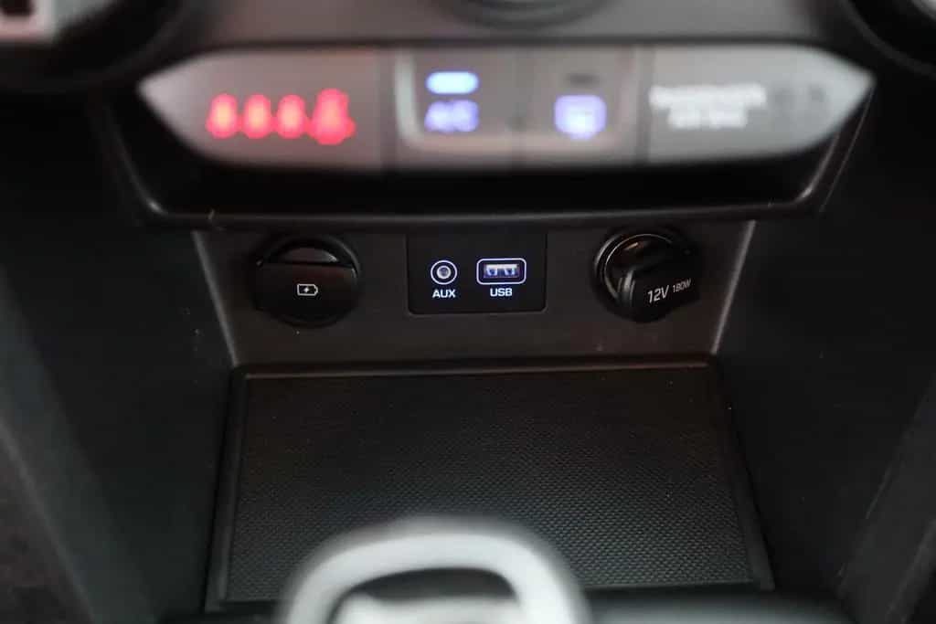 Hyundai KONA 1.0 T-GDI Kamera Android Apple Sitzheizung 01/2019-photo-12