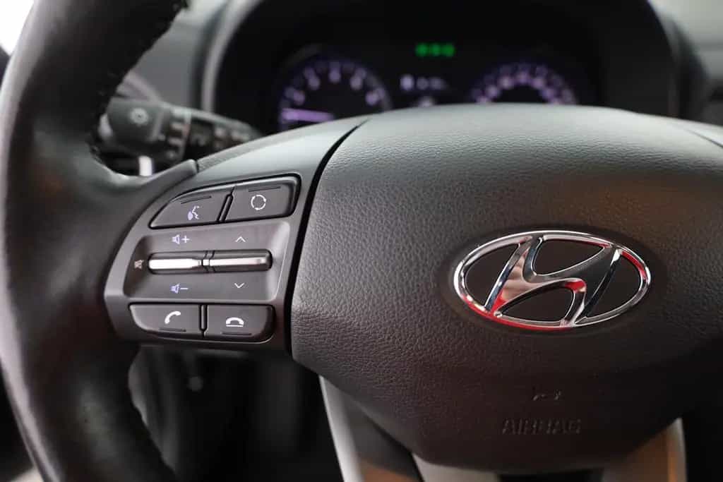 Hyundai KONA 1.0 T-GDI Kamera Android Apple Sitzheizung 01/2019-photo-16