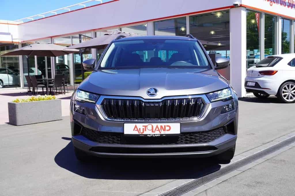 Skoda Karoq 1.5 TSI DSG LED Kamera Sitzheizung 06/2024-photo-1
