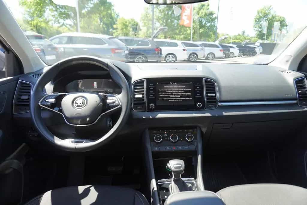 Skoda Karoq 1.5 TSI DSG LED Kamera Sitzheizung 06/2024-photo-12