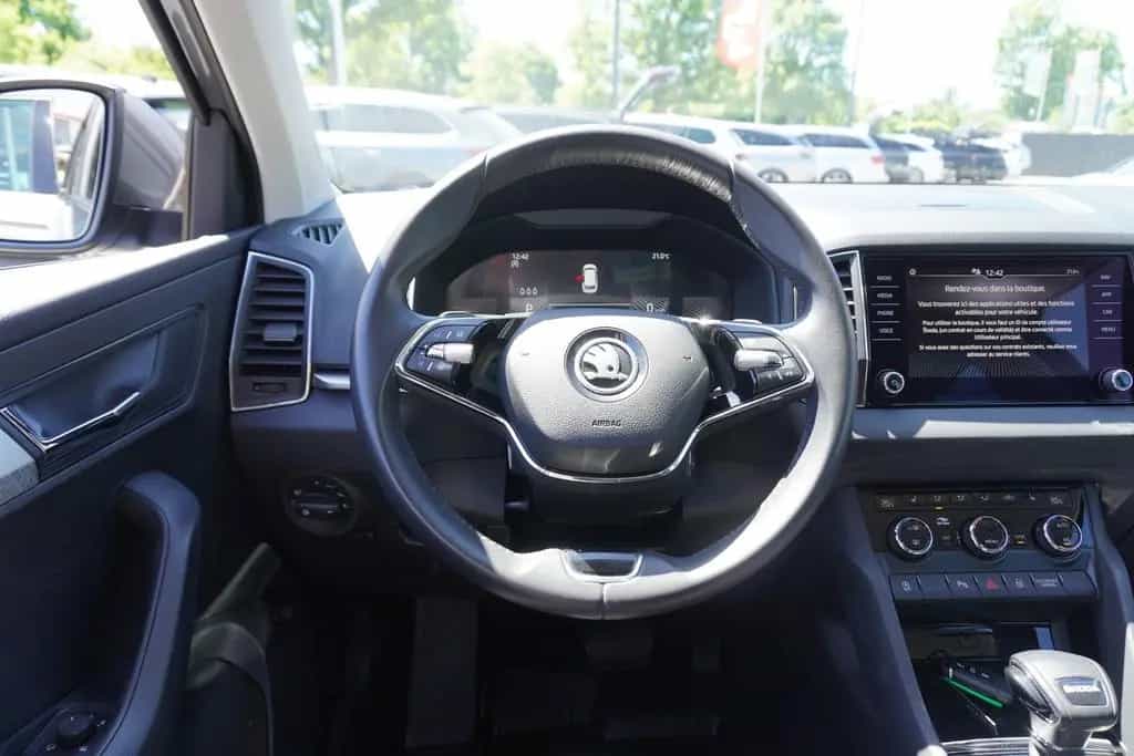 Skoda Karoq 1.5 TSI DSG LED Kamera Sitzheizung 06/2024-photo-13