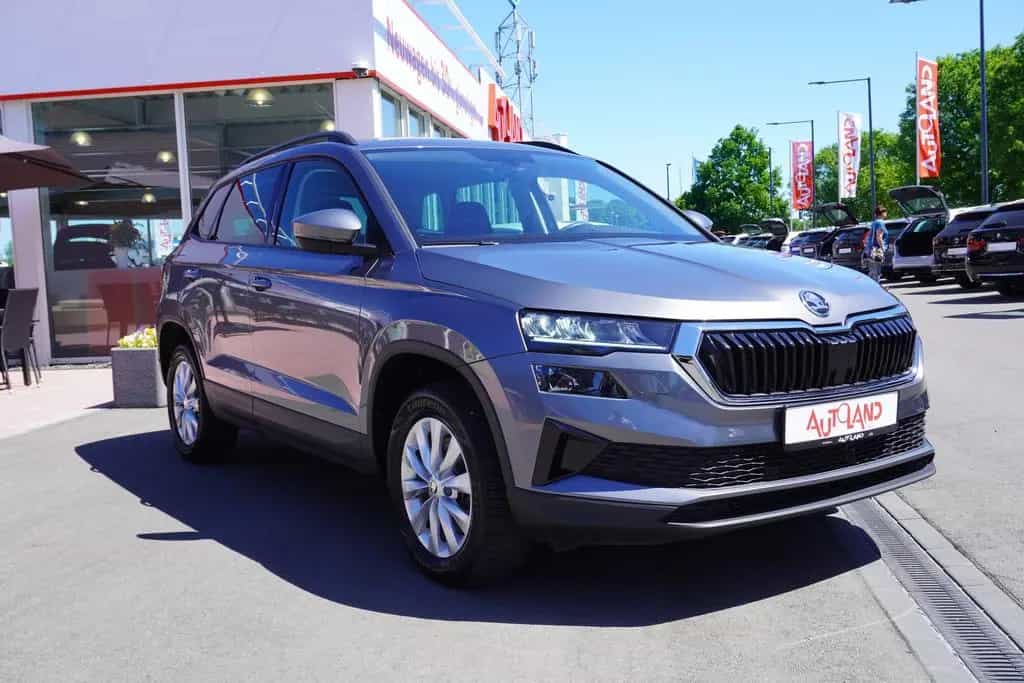 Skoda Karoq 1.5 TSI DSG LED Kamera Sitzheizung 06/2024-photo-2