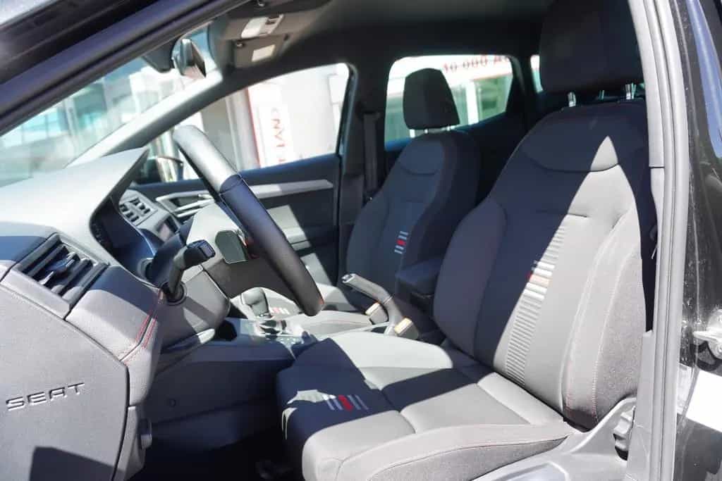 Seat Ibiza 1.0 TSI FR LED Navi Digitales Cockpit DAB 08/2020-photo-10