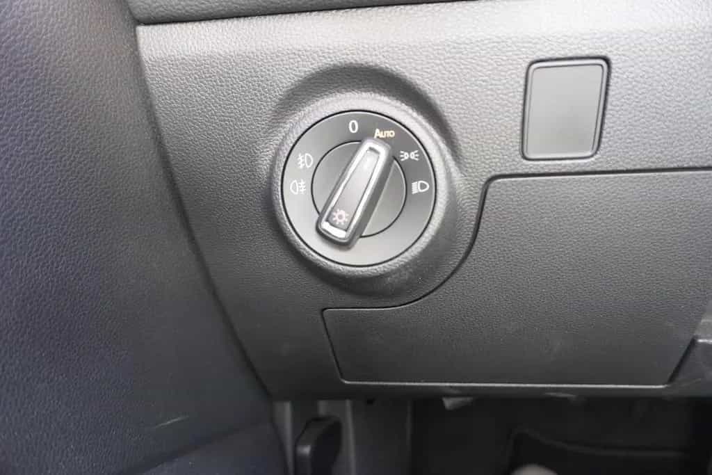 Seat Ibiza 1.0 TSI FR LED Navi Digitales Cockpit DAB 08/2020-photo-15