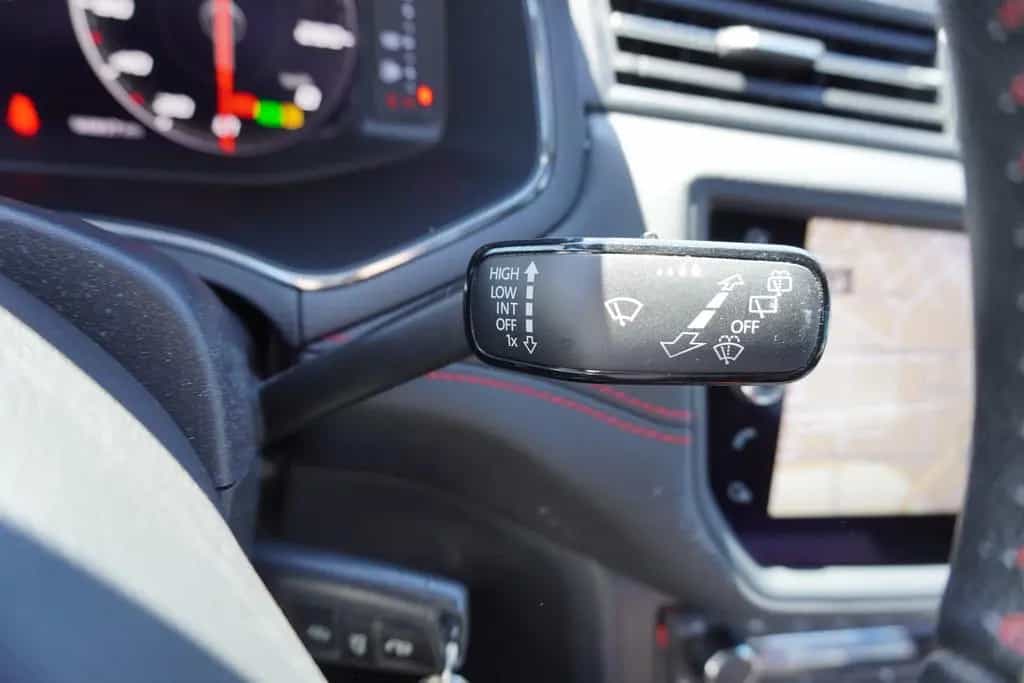 Seat Ibiza 1.0 TSI FR LED Navi Digitales Cockpit DAB 08/2020-photo-17