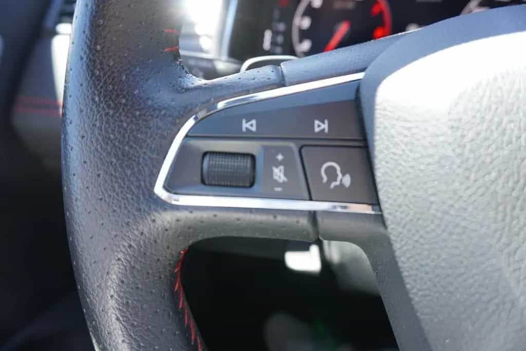 Seat Ibiza 1.0 TSI FR LED Navi Digitales Cockpit DAB 08/2020-photo-18