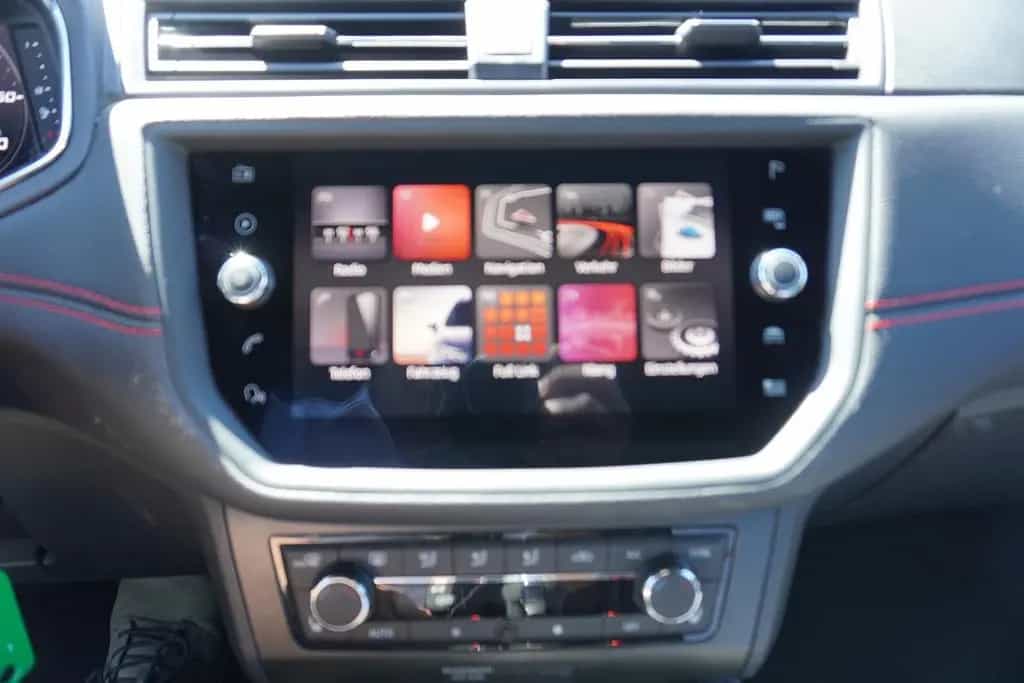 Seat Ibiza 1.0 TSI FR LED Navi Digitales Cockpit DAB 08/2020-photo-22
