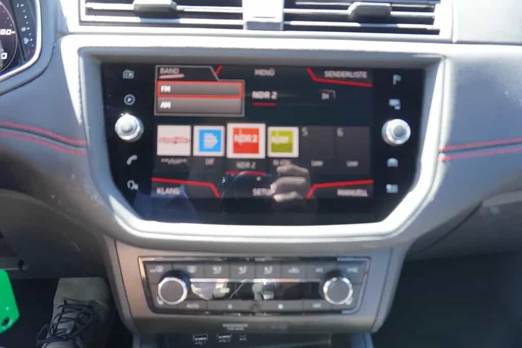 Seat Ibiza 1.0 TSI FR LED Navi Digitales Cockpit DAB 08/2020-photo-26