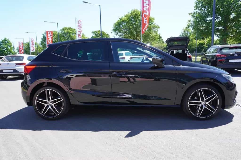 Seat Ibiza 1.0 TSI FR LED Navi Digitales Cockpit DAB 08/2020-photo-3