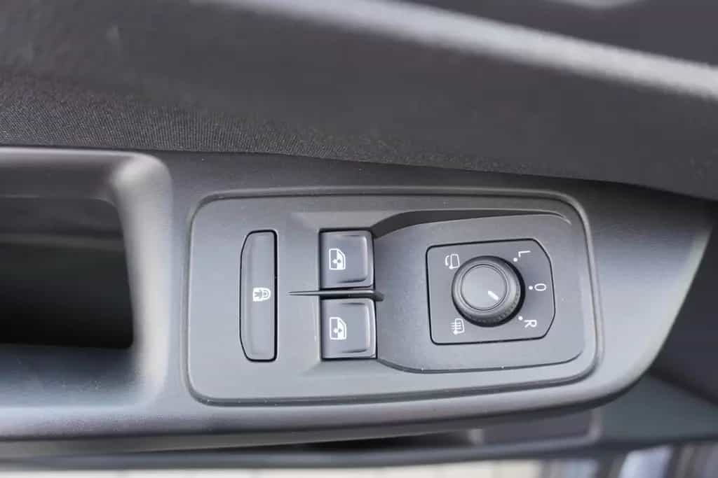 Volkswagen Caddy Maxi 1.5 TSI Life App-Connect 7-Sitzer PDC 03/2022-photo-7